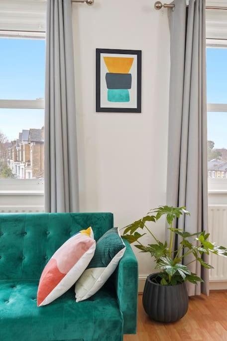 Cosy Apartment 5 Guests 3 Beds 1 Sofa Bed Lewisham London Eksteriør bilde